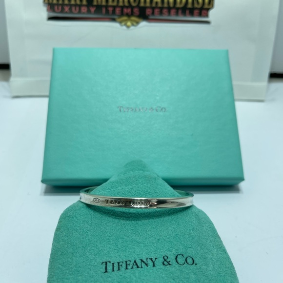 Tiffany and Co. open Bangle silver. - Picture 2 of 8